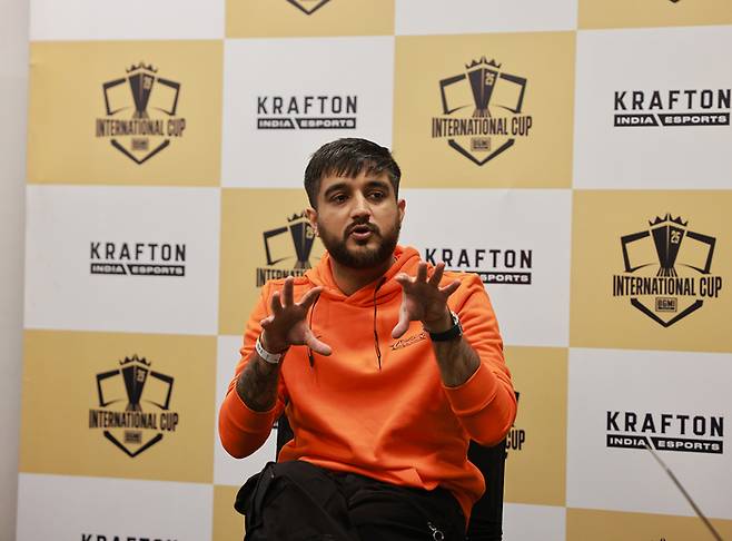 ‘BMIC 2025’에 출전한 인도 팀 ‘오랑우탄’ 구단주 야시 바누샬리가 인터뷰를 하고 있다. <크래프톤>