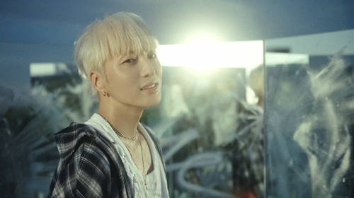 위너 강승윤이 솔로 아티스트로서 두 번째 페이지를 열었다. 사진=YG엔터테인먼트