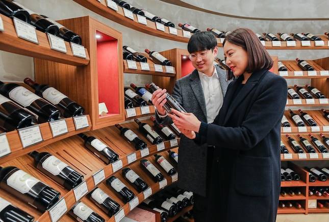 현대백화점 와인웍스 프레스티지 셀러. / 사진=현대백화점그룹