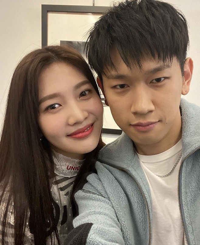 조이-크러쉬. 사진 | 조이 SNS.