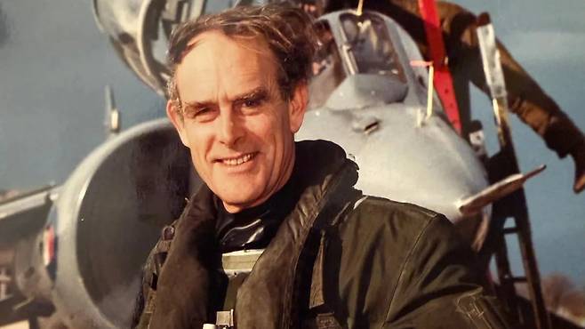 영국 해군 前 제독 조너선 토드 경