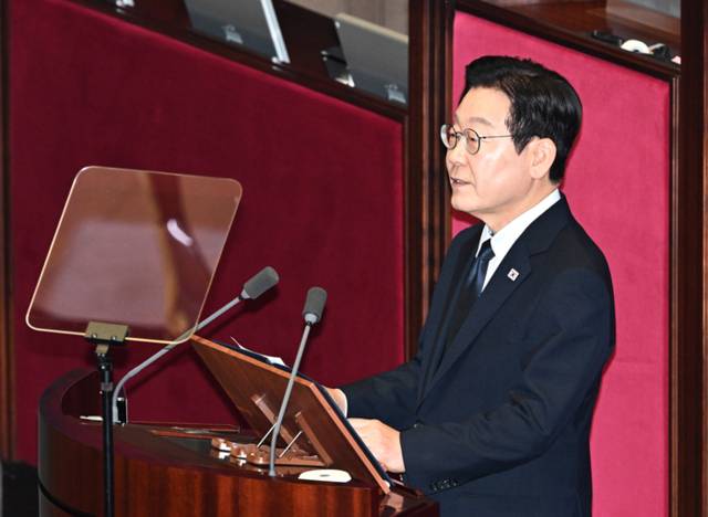 ▲ 이재명 대통령이 4일 서울 여의도 국회 본회의장에서 내년도 정부 예산안에 대한 시정연설을 하고 있다. 연합뉴스