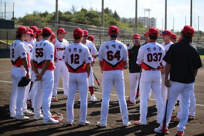 ▲ 이범호 감독은 마무리캠프에서 좋은 성과를 보여준 선수들에게 분명한 보상을 한다는 계획이다 ⓒKIA타이거즈