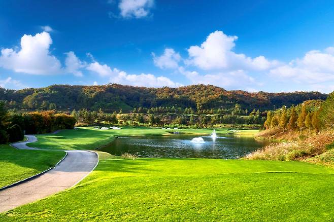 서원밸리 컨트리클럽 서원힐스 코스 17번홀 전경.(사진=대보그룹 제공)
