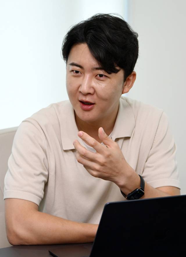 19일 서울 강남구 스틱벤처스에서 AI 투자 VC 심사역들이 인터뷰를 갖고 있다. 최동언 베이스벤처스 수석팀장. 성형주 기자 2025.08.19