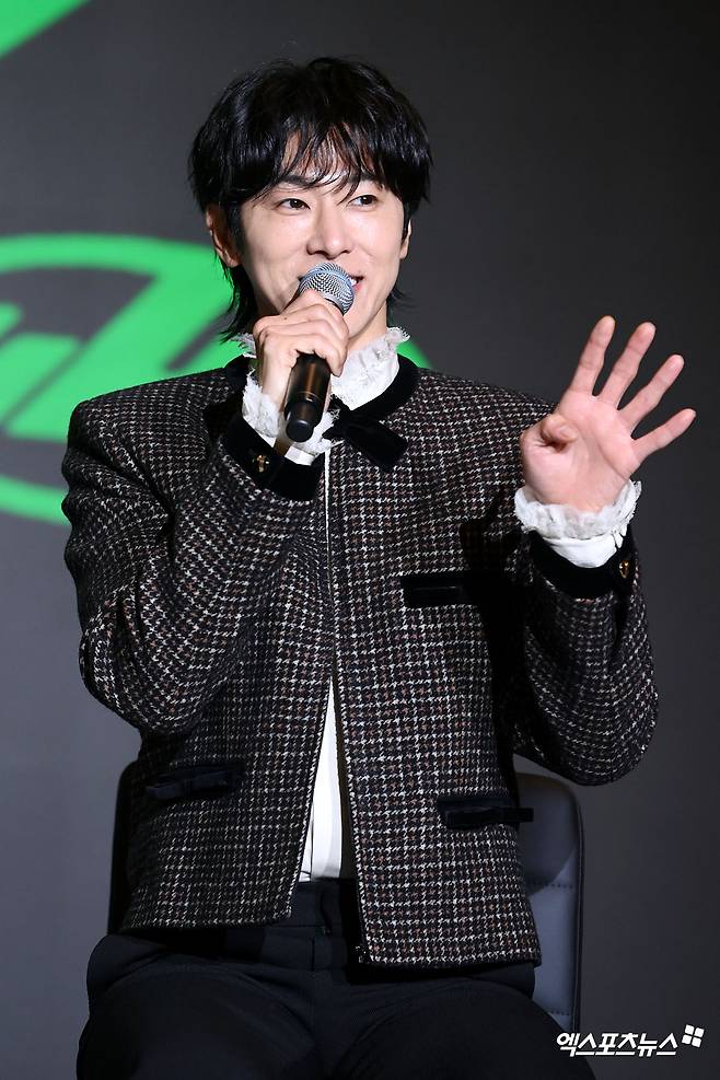 유노윤호.