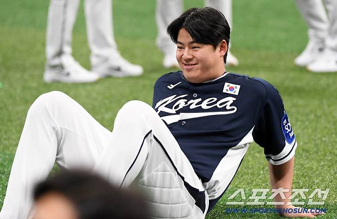 대한민국 야구대표팀이 5일 고척스카이돔에서 훈련을 가졌다. 노시환이 몸을 풀고 있다. 고척=박재만 기자 pjm@sportschosun.com/2025.11.05/