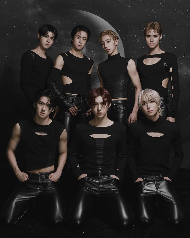 A promotional image for boy band NewBeat's first EP, ″Louder Than Ever″ [BEAT INTERACTIVE]