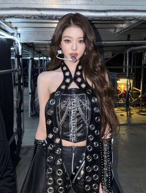 장원영 소셜 미디어