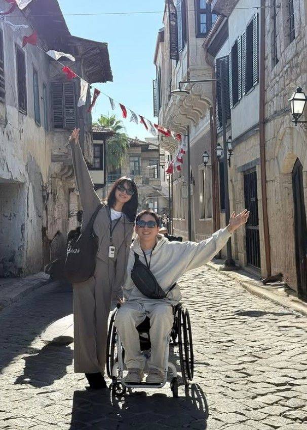 [서울=뉴시스] 그룹 '시크릿' 출신 송지은이 남편 박위와 함께 근황을 공개했다. (사진=송지은 인스타그램 캡처) 2025.11.06. photo@newsis.com *재판매 및 DB 금지