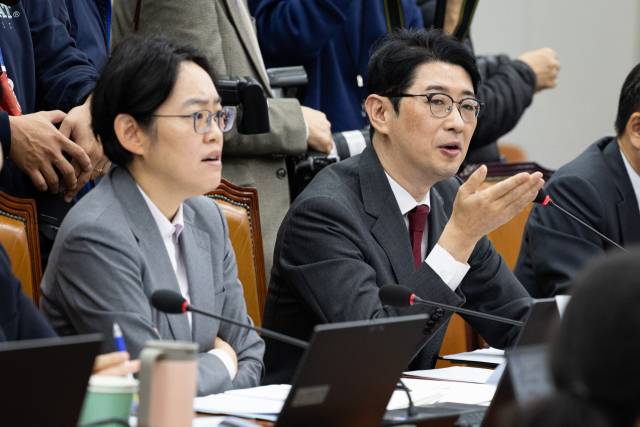 주진우 국민의힘 의원이 6일 서울 여의도 국회에서 열린 국회운영위원회의 대통령비서실 등에 대한 국정감사에서 신상발언을 하고 있다. 뉴스1