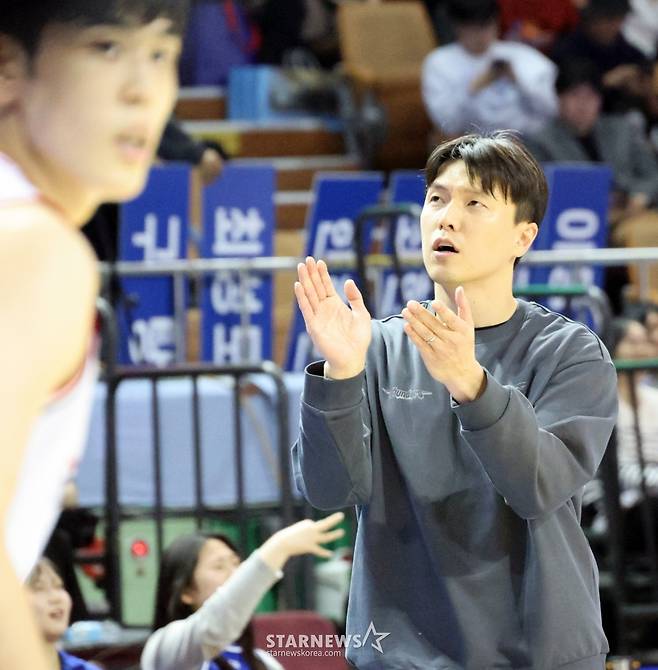 [한번에쓱] 'KBL 잘나가는 1위 정관장 잡은 삼성썬더스' 생생현장