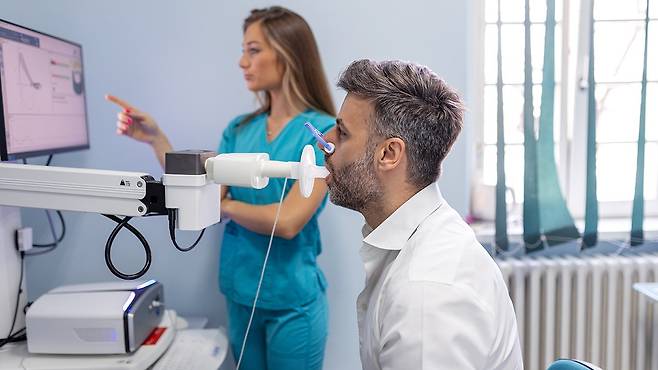 폐 질환은 초기 증상이 거의 없어 진단보다 조기 발견이 중요하다｜출처: 게티이미지뱅크