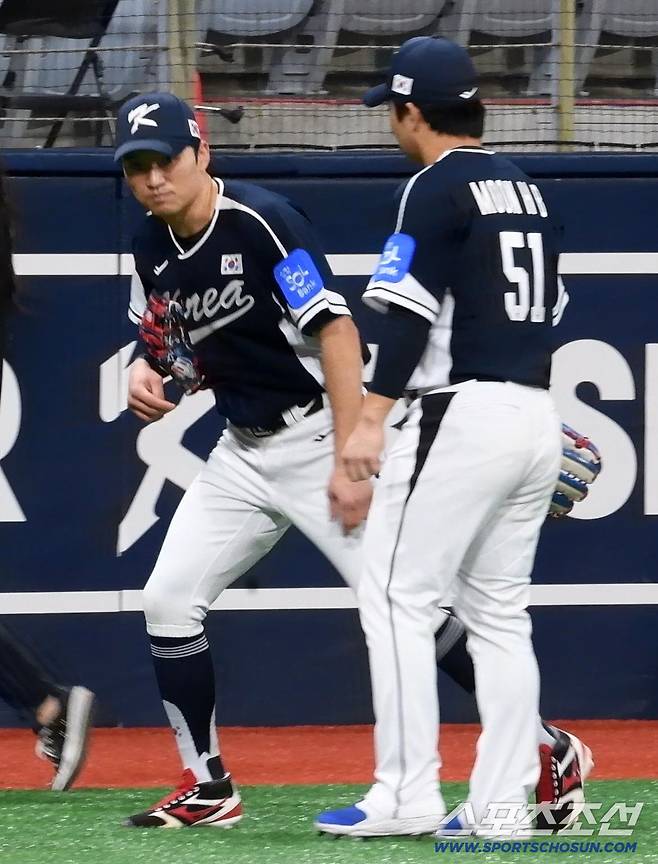공격은 만점이지만 수비 보강이 필요했던 문현빈은 수비 달인 박해민에게 노하우를 전수받았다.