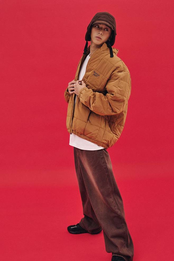 LF 리복 경량 패딩 2025 FW 화보 LF 제공