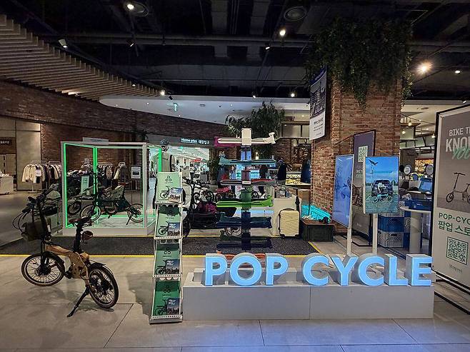 현대백화점에 팝업스토어를 세운 마커스 / 출처=마커스