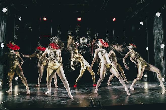 부토 <봄의 제전> 공연 장면 / 사진제공. ©Koshiyama Daiga/다이라쿠다칸