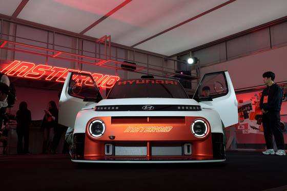 The Hyundai Insteroid concept is unveiled at the Peaches Dowon in Seongdong District, eastern Seoul, on March 31. [CHO YONG-JUN]