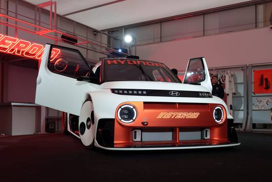 The Hyundai Insteroid concept is unveiled at the Peaches Dowon in Seongdong District, eastern Seoul, on March 31. [CHO YONG-JUN]