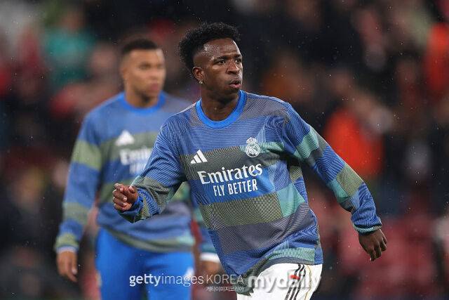 비니시우스 주니오르/텔레문도