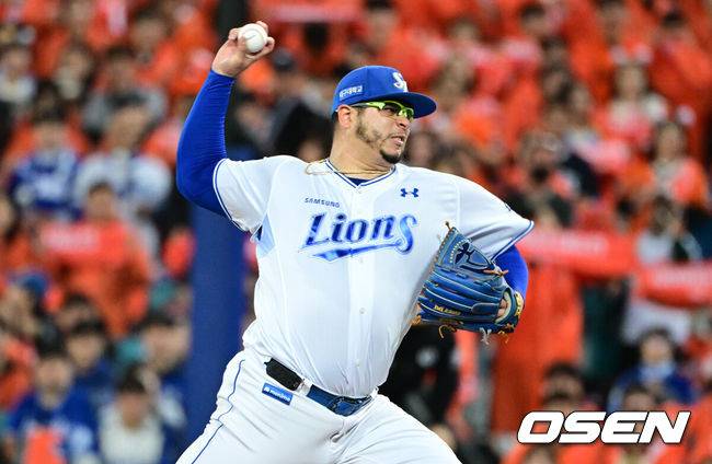 [OSEN=조은정 기자] 플레이오프 3차전 삼성 후라도. 2025.10.21 /cej@osen.co.kr