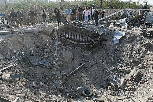 레바논 남부 투라 마을의 이스라엘군 공습 현장 [AFP 연합뉴스. 재판매 및 DB 금지]
