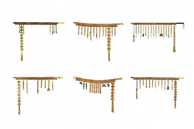 이번 전시에 나온 신라 금허리띠 6점. 장식이 주렁주렁 매달려 있다. /국립경주박물관