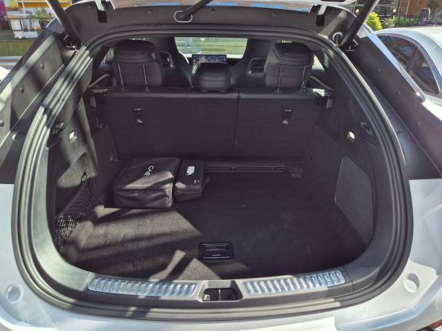 비야디(BYD)의 중형 전기 SUV 씨라이언 7의 트렁크 모습. 유민환 기자