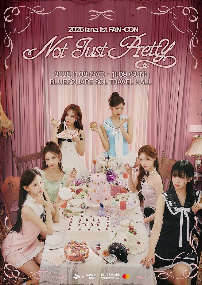 이즈나가 첫 팬콘서트 ‘Not Just Pretty’를 전석 매진시키며 팬들과 만난다. 최초 공개 무대, 다양한 코너, 하이바이 이벤트 등을 통해 팬들과 진솔하게 소통하고, 글로벌 슈퍼루키로서의 존재감을 더욱 공고히 할 예정이다. 사진제공|웨이크원