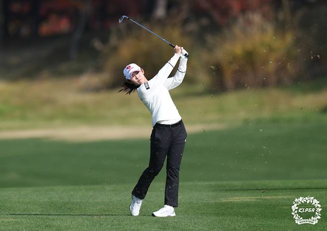 황유민 대보 하우스디 챔피언십 FR 3번홀 아이언샷