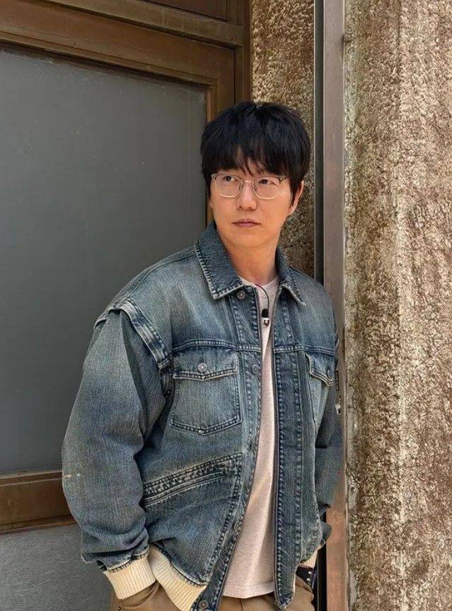 [서울=뉴시스] 성시경. (사진=성시경 인스타그램 캡처) 2025.11.05. photo@newsis.com *재판매 및 DB 금지