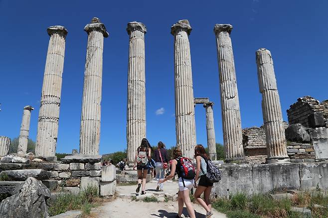 정교하고도 다양한 유적들이 남아 있는 시데.