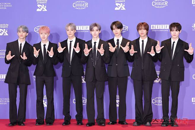 정규 5집 '고 백 투 더 퓨처(Go Back To The Future)' 제작발표회에 참석한 NCT DREAM 마크, 런쥔, 제노, 재민, 지성, 해찬, 천러. 25.7.14 ⓒ이혜영 기자 lhy@hankooki.com