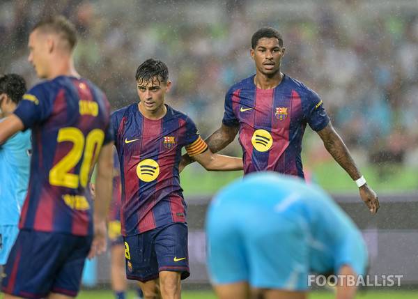 페드리(왼쪽), 래시퍼드(오른쪽, FC바르셀로나). 서형권 기자