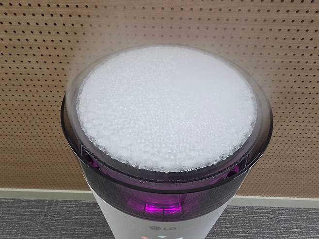 LG하이드로에센셜 가습기.[독자]