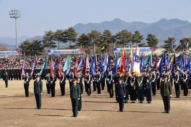 지난 2월 28일 충북 괴산군 육군학생군사학교에서 ‘2025년 대한민국 학군장교 임관식’이 진행되고 있다. 육군 제공
