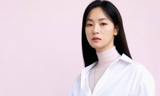 ENA 드라마 ‘착한 여자 부세미’에서 주인공 김영란과 부세미를 연기한 전여빈은 “김영란은 버림받은 길고양이 같은 인물처럼 보였으면 했다”며 “반면 부세미는 김영란이 꿈꿨던 모습, 다시 태어나 살고 싶은 삶의 모습이었다”고 설명했다. 스튜디오지니·매니지먼트 mmm 제공