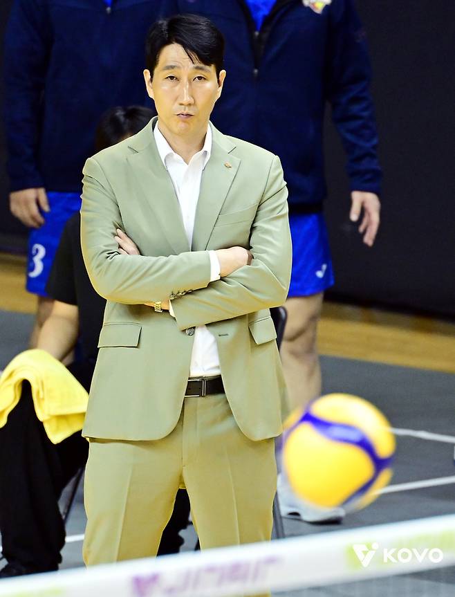 권영민 감독. 사진 | 한국배구연맹