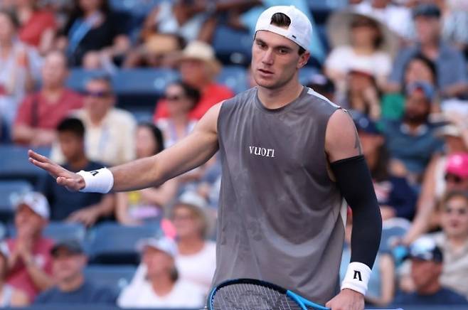 윔블던에서 부상을 당했던 잭 드레이퍼는 의사의 오진으로 인해 US오픈에 출전을 강행했다가 부상이 재발하였다.