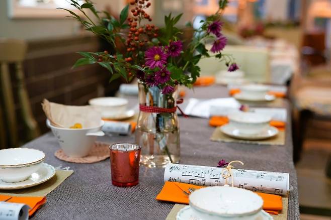 목포에  자리한 ‘티하우스 클리프’ 내부전경.