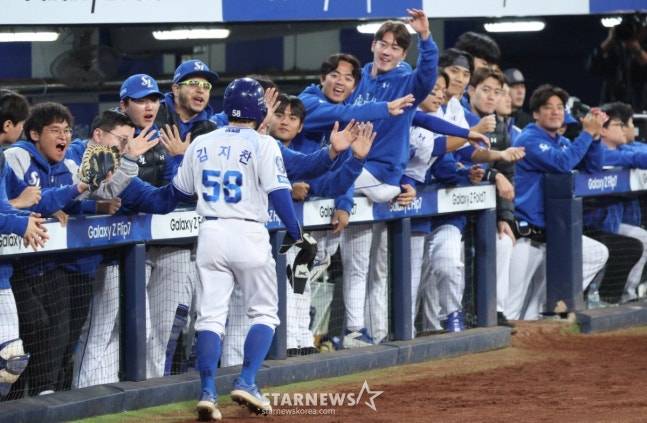 한화와 플레이오프를 치르는 삼성 선수단. /사진=스타뉴스