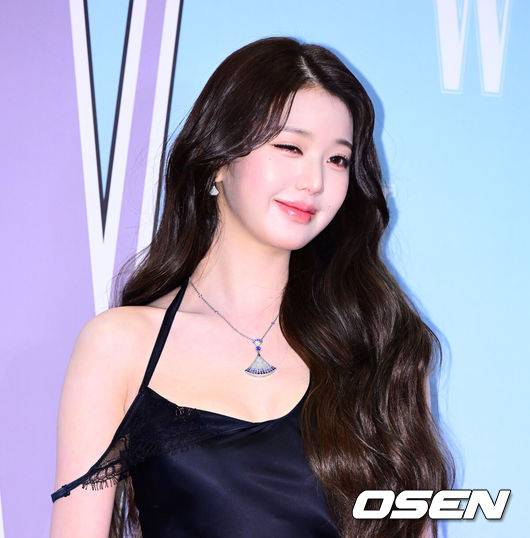 [OSEN=지형준 기자] 15일 서울 종로구 당주동 포시즌스 호텔 서울에서 더블유 코리아 제20회 유방암 인식 향상 캠페인 자선 포토 행사가 열렸다.이날 TXT 수빈, 고수, 고현정, 공명, 그레이, 김민하, 김세정, 김영광, 김영대, 김지석, 노상현, 노정의, 덱스, 르세라핌(채원, 카즈하), 몬스타엑스(형원, 셔누), 문소리, 바밍타이거, 박규영, 박은빈, 박재범, 변우석, 수현, 스트레이키즈(방찬, 승민), 아이들(미연, 민니, 소연, 슈화, 우기), 아이브 레이, 안유진, 장원영, 아일릿(윤아, 모카, 민주, 원희, 이로하), 에스파(카리나, 윈터, 지젤, 닝닝), 엔믹스(해원, 설윤), 엔하이픈(성훈, 제이크), 엔하이픈(정원), 엘리스, 올데이프로젝트(애니, 타잔, 베일리, 영서, 우찬), 우원재, 원지안, 이동휘, 이민호, 이수지, 이수혁, 이영애, 이유미, 이준혁, 이준호, 이채민, 임수정, 임지연, 있지(예지, 유나), 장윤주, 전소니, 전소미, 전여빈, 정려원, 정해인, 조유리, 추영우, 코드쿤스트, 크리스탈, 키키(지유, 이솔, 수이, 하음, 키야), 태양, 하정우, 화사, 효연 등이 참석했다.아이브 장원영이 포즈를 취하고 있다. 2025.10.14. /jpnews@osen.co.kr