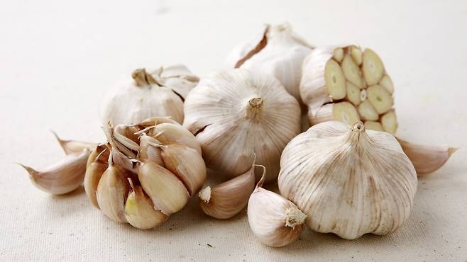 마늘은 항산화, 항염증 효과가 있는 대표적인 식품이다｜출처: 클립아트코리아