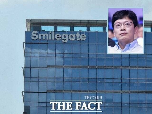 권혁빈 스마일게이트 CVO(사진 우측 상단)의 이혼 및 재산분할 재판이 시작된 가운데 핵심 쟁점인 권 CVO가 보유한 스마일게이트홀딩스의 지분 가치 책정에 관심이 쏠린다. /더팩트 DB·WCG