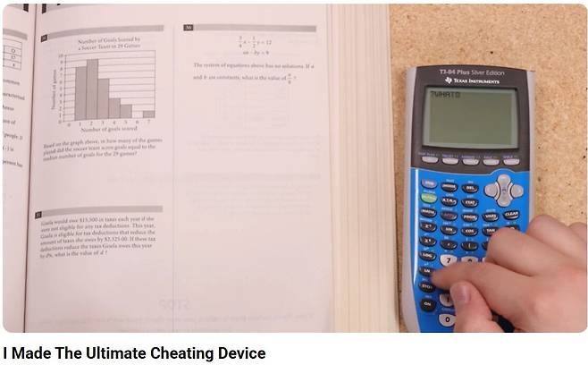 챗GPT를 심은 공학용 계산기 제작법을 소개한 유튜버 /ChromaLock 캡처