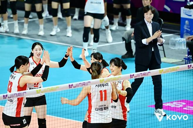 ▲기뻐하는 페퍼저축은행 선수들 [KOVO]