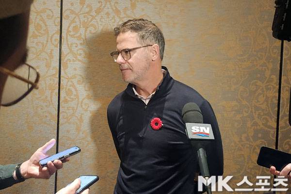 로스 앳킨스 토론토 단장이 인터뷰를 갖고 있다. 사진(美 라스베가스)= 김재호 특파원