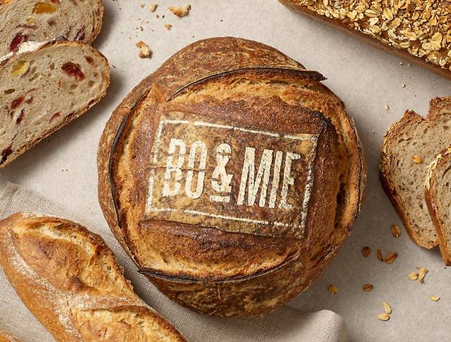 좋은 재료로 만든 아름답고 맛있는 빵이라는 의미의 보앤미는 천연 발효종으로 자연 숙성시켜 구워내는 사워도우가 대표 메뉴다. /사진=다이어리알