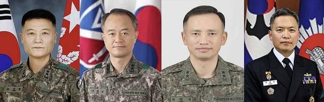 13일 군단장급 인사에서  새로 보직된 중장 주요 진급자들. 왼쪽부터 박성제 특수전사령관, 어창준 수도방위사령관, 최장식 육군참모차장, 곽광섭 해군참모차장. 국방부 제공/연합뉴스