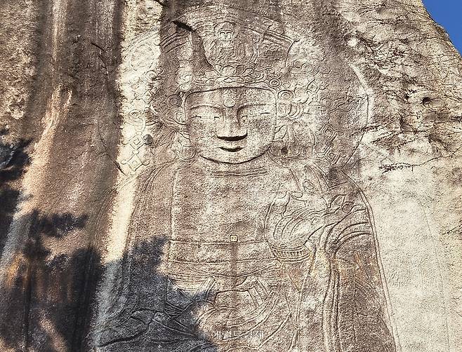 학도암 마애관음보살좌상